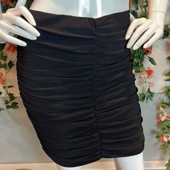 Haute Monde Ruched Mini Black Elastic Waistband High Rise Skirt Size M RefFNB - Picture 5 of 10